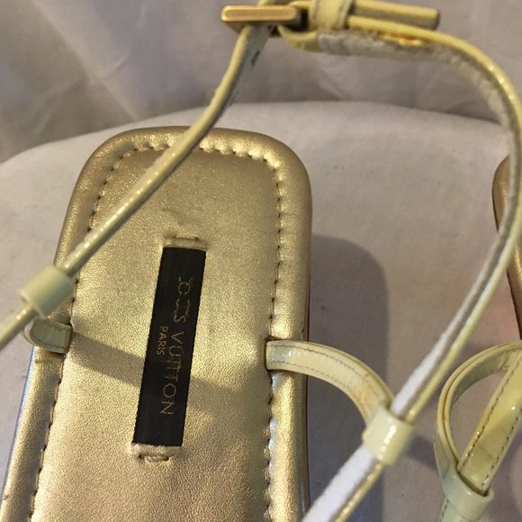 Louis Vuitton Jeweled Thong Sandal - Picture 3 of 10